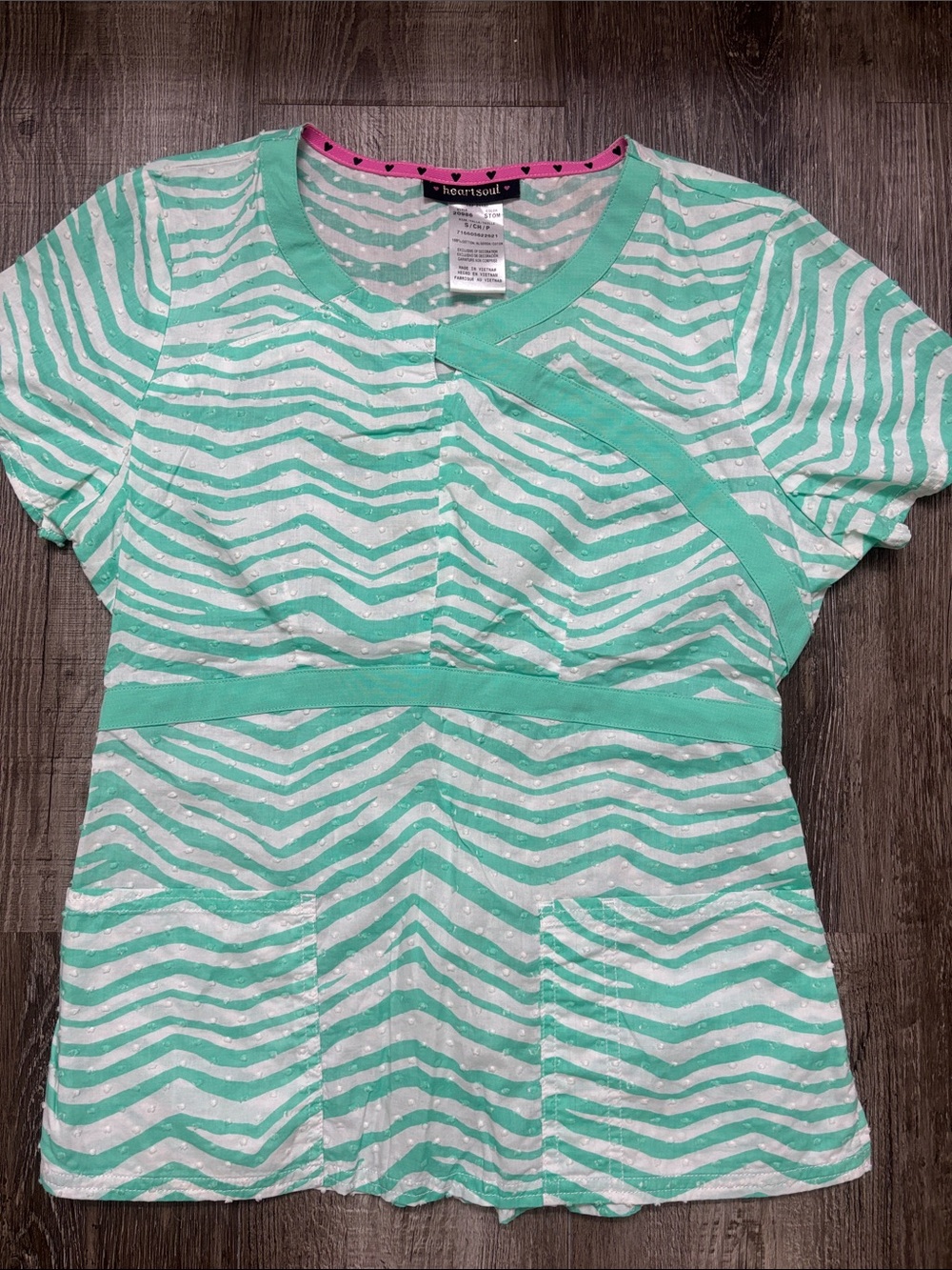 Heart and soul scrub top
